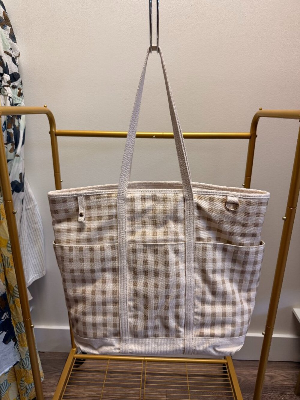 Universal Thread Checked Tote - Picture 2 of 3